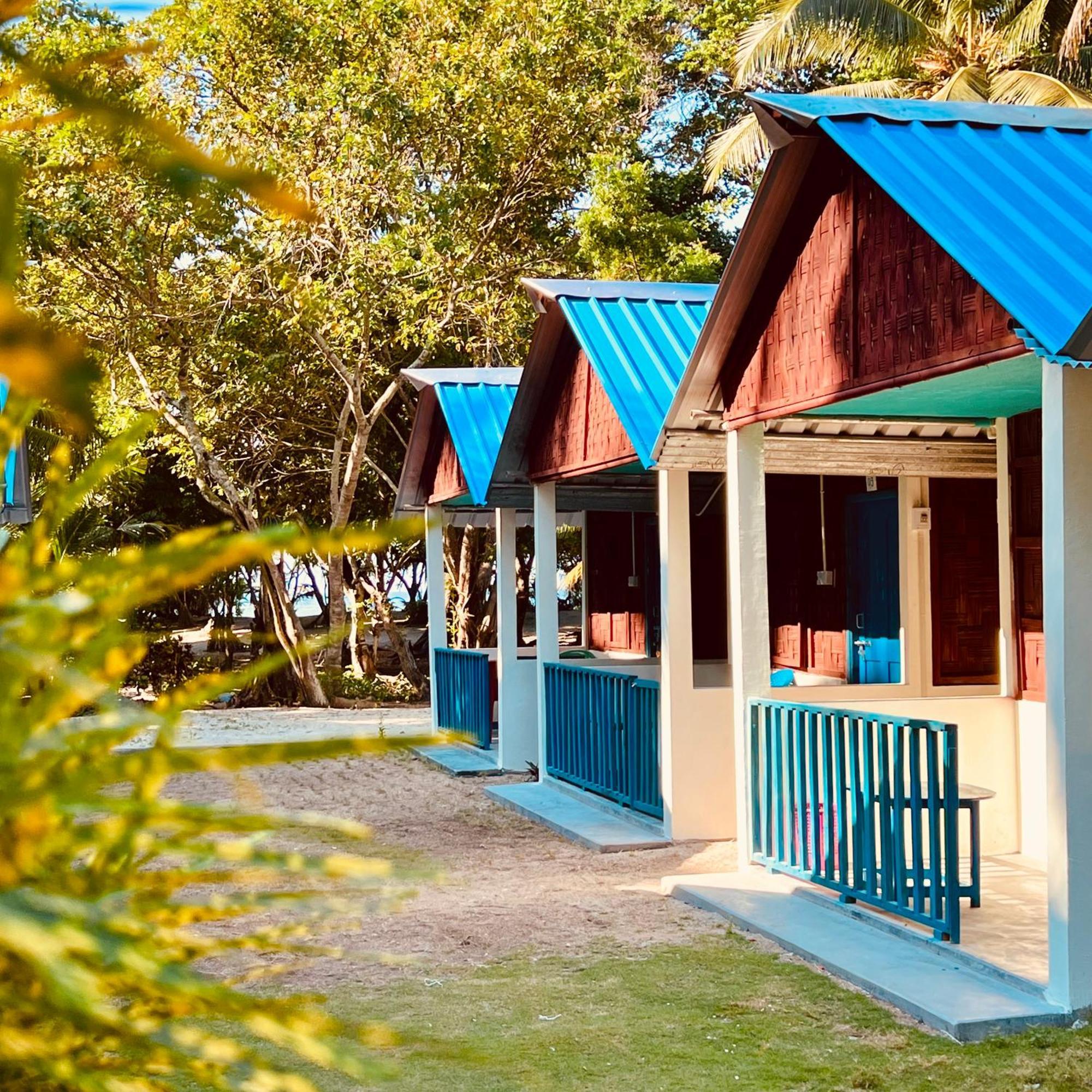Blue Sea Restaurant & Bungalows Sitapur Luaran gambar