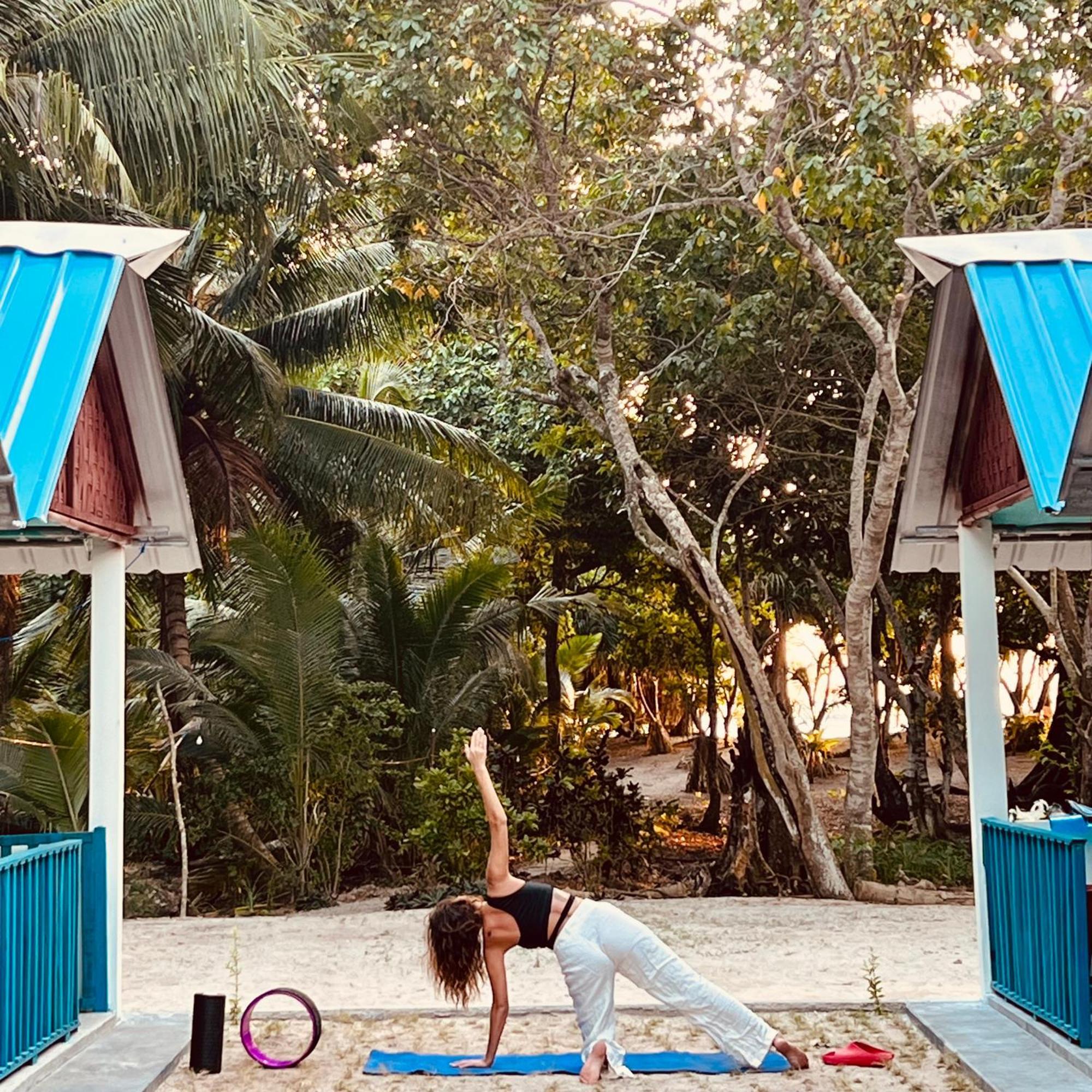 Blue Sea Restaurant & Bungalows Sitapur Luaran gambar