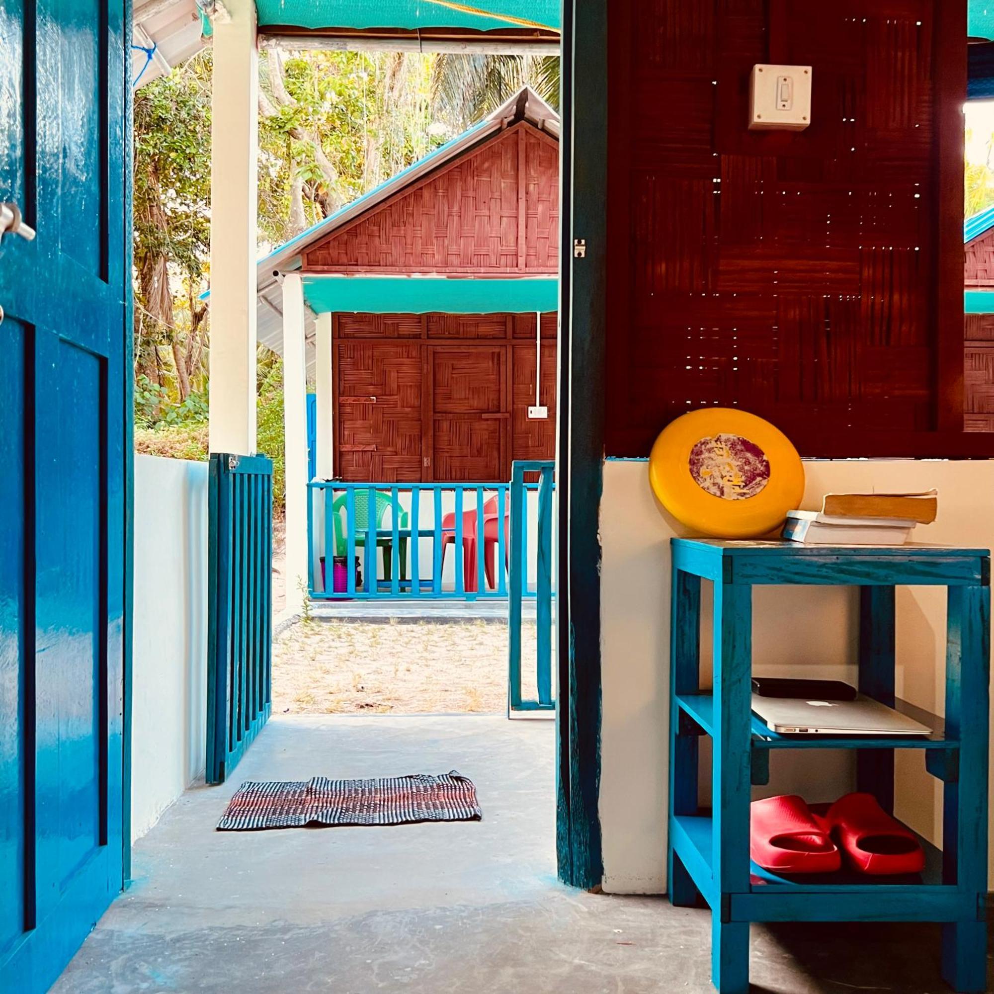 Blue Sea Restaurant & Bungalows Sitapur Luaran gambar