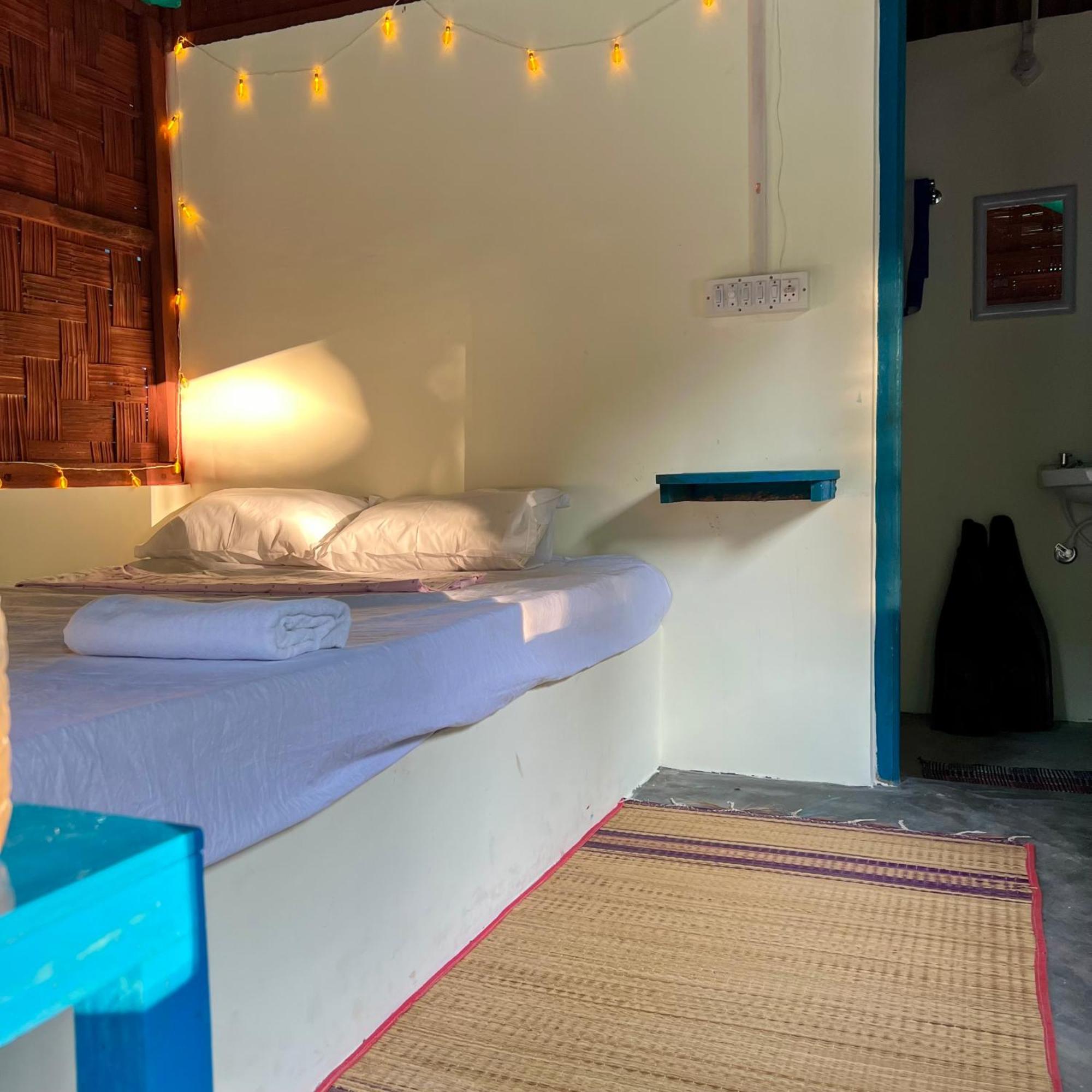 Blue Sea Restaurant & Bungalows Sitapur Luaran gambar