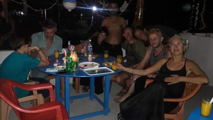 Blue Sea Restaurant & Bungalows Sitapur Luaran gambar